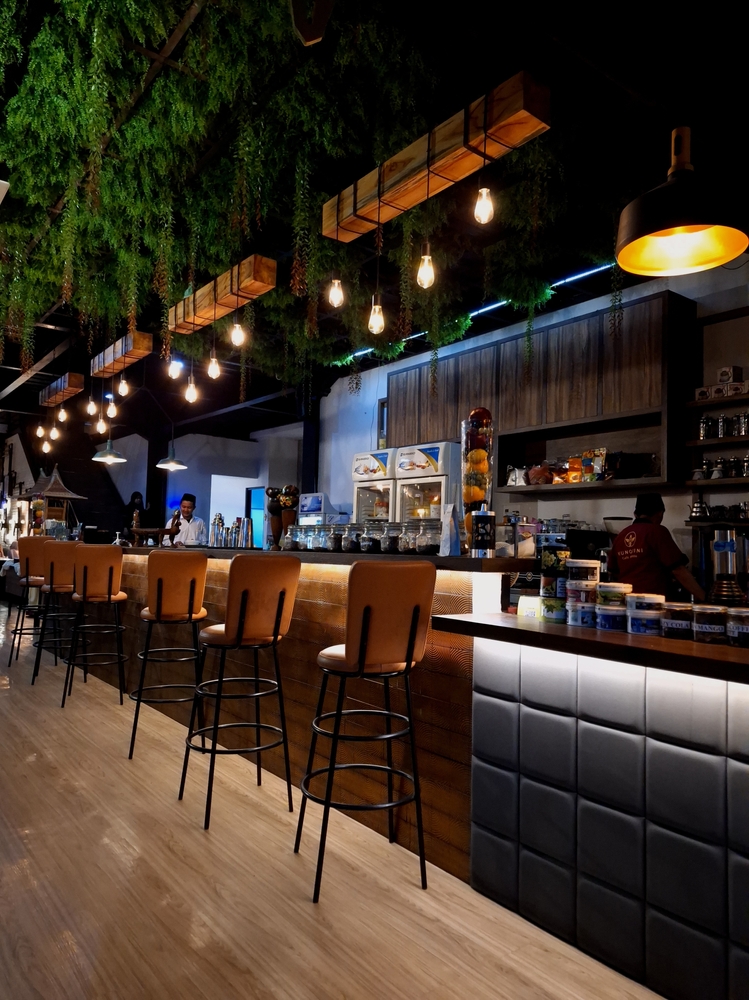 The,Ambience,Of,Cafe,Bar